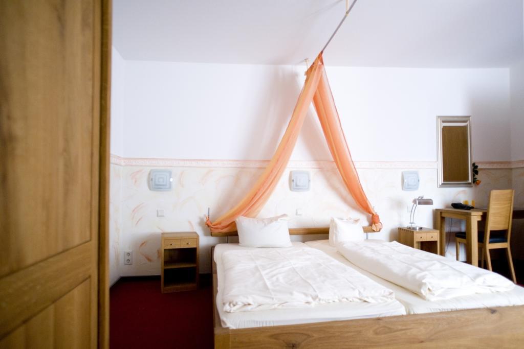 Hotel Flora Dormagen Pokoj fotografie